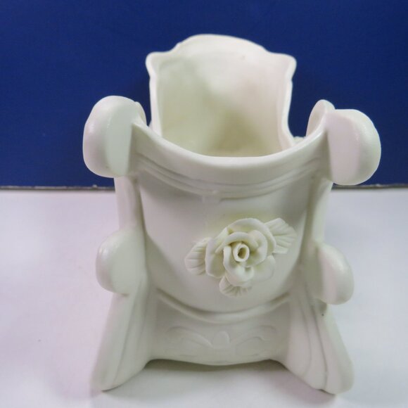 Ivory Bisque Porcelain Sleigh with Roses Neutral Holiday Winter Victorian Floral - Picture 3 of 15